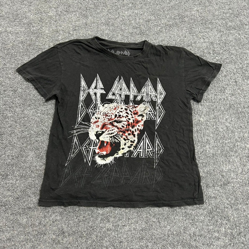 Def Leppard T-Shirt Womens Size M Black Graphic Band Tee Leopard Print Cotton